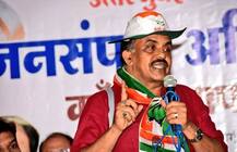 कांग्रेस नेता संजय निरुपम के बिगड़े बोल, PM मोदी को बताया \'अनपढ़-गंवार\'