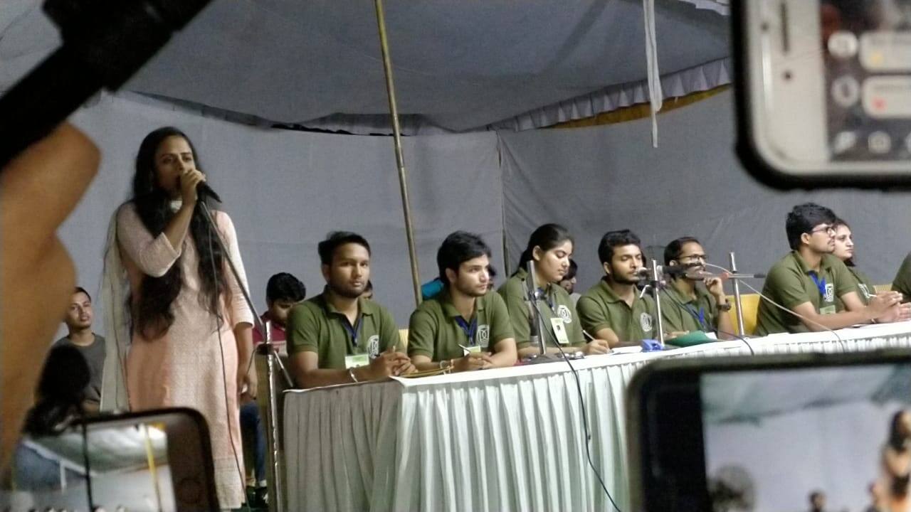 JNU छात्रसंघ चुनाव बहस: लेफ्ट का PM मोदी पर हमला, ABVP दिलाएगी 'देशद्रोही' तत्वों से छुटकारा