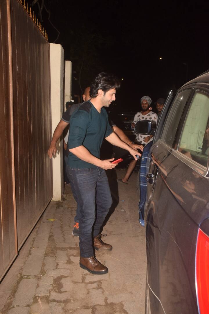 फिल्म 'सुई धागा' की बात करें तो इस फिल्म में वरुण के पहली बार अनुष्का शर्मा स्क्रीन शेयर करती दिखाई देने वाली हैं. (तस्वीर: मानव मंगलानी)