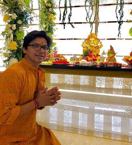 सिंगर शान गणपति जी से प्रार्थना करते नजर आए. फोटोः इंस्टा‍ग्राम 