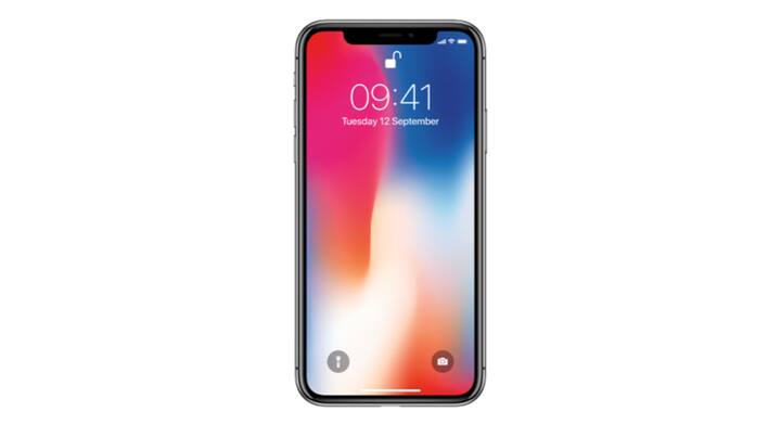 पिछले साल यानी 2017 में iPhone के धमाकेदार वर्जन iPhone X ने बाजार में अपनी जगह ली. इसमें डिस्प्ले नॉच दिया गया था. भारत में लोगों का सबसे ज्यादा ध्यान इसकी कीमत पर गया था. इसमें फेस ID दिया गया था.