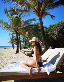 बिकिनी में नजर आईं एक्ट्रेस शहनाज ट्रेजरीवाला, देखें तस्वीरें