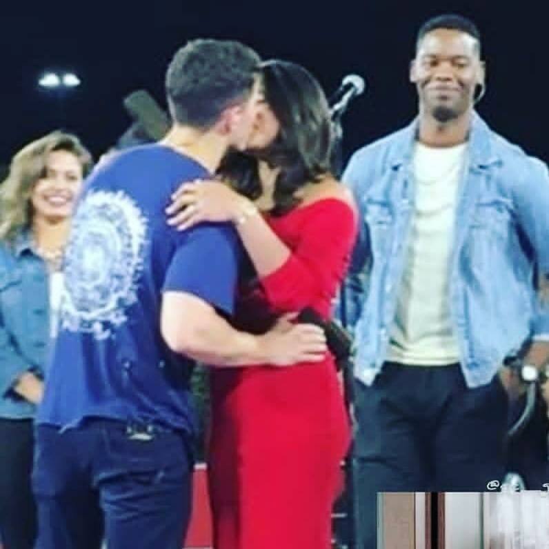 Video: बर्थडे सेलिब्रेशन में निक जोनास ने प्रियंका चोपड़ा संग किया लिप-लॉक, इंटरनेट पर वीडियो वायरल