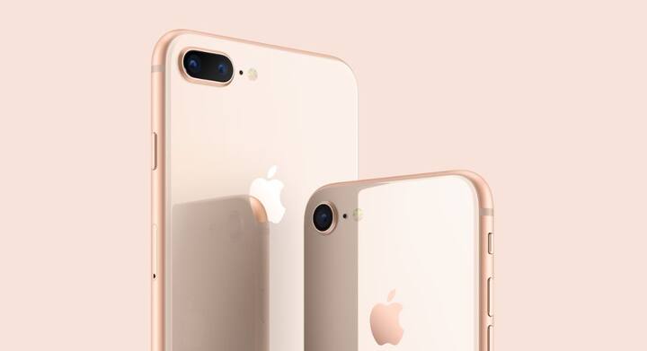 एपल आईफोन 8 प्लस: फोन 3 जीबी रैम और 64/ 256 जीबी स्टोरेज के साथ आता है. फोन का डिस्प्ले 5.5 इंच का है. प्रोसेसर हेक्सा है. ऑपरेटिंग सिस्टम में आईओएस का इस्तेमाल किया गया है. प्राइमरी कैमरा जहां 12+12 मेगापिक्सल का है तो वहीं फ्रंट कैमरा 7 मेगापिक्सल का. फोन की बैटरी 2691mAh की है.