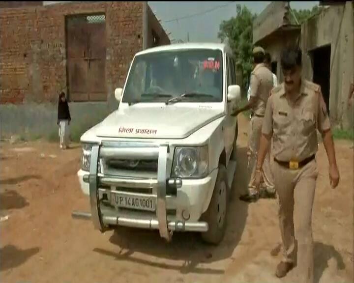 Ghaziabad: Three labours died from poisonous gas in a pickle factory गाजियाबाद: अचार बनाने की फैक्ट्री में जहरीली गैस से तीन मजदूरों की मौत, पुलिस को अवैध फैक्ट्री का शक
