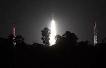 इसरो ने हासिल किया नया मुकाम, इंग्लैंड के दो सैटेलाइट को लॉन्च किया