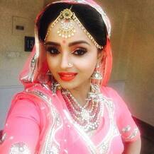 ब्वॉयफ्रेंड संग शादी रचाएंगी \'बिदाई\' सीरियल से पॉपुलर हुई एक्ट्रेस पारुल चौहान, खुद किया खुलासा