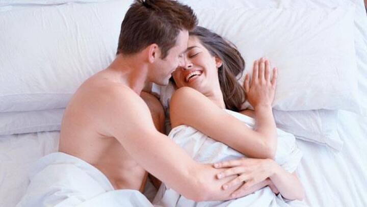 बहुत ज्यादा सेक्स करने से महिला हो या पुरुष सेक्स के दौरान इंटरेस्ट कम हो जाता है. फोटोः गूगल फ्री इमेज  