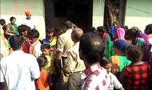 गोरखपुर: घर में था पूरा परिवार, अचानक लगी आग- महिला और दो मासूमों की दर्दनाक मौत