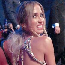 एमी अवॉर्ड्स 2018: वार्डरोब मालफंक्शन का शिकार हुई ये हसीना, खुद ट्वीट कर बताई ये बात