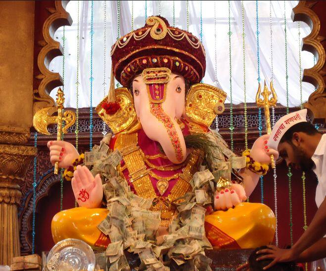 अगर विवाह में रुकावट आए या संतान ना हो रही हो तो 108 मोदक बनाकर 5 मोदक हवन में डालें और 103 मोदक बांट दें. फोटोः गूगल फ्री इमेज