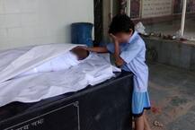 मोदी का \'स्वच्छ भारत\' खोखला नारा, उन्हें सफाईकर्मियों की पीड़ा नहीं दिखती: राहुल गांधी