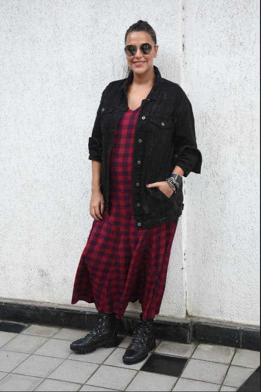 नेहा धूपिया बॉलीवुड की उन एक्ट्रेसे में से हैं जो अपनी प्रेग्नेंसी को काफी एंजॉय कर रही हैं. इसीलिए वो बिंदास तरीके से कैमरे से सामने पोज़ देती हुई भी दिखाई देती हैं. तस्वीर: मानव मंगलानी