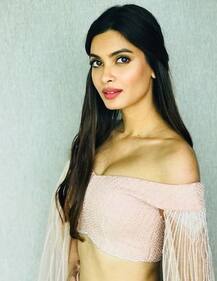 डायना पेंटी ने लैक्मे फैशन वीक से पहले खिंचवाईं कुछ ऐसी तस्वीरें