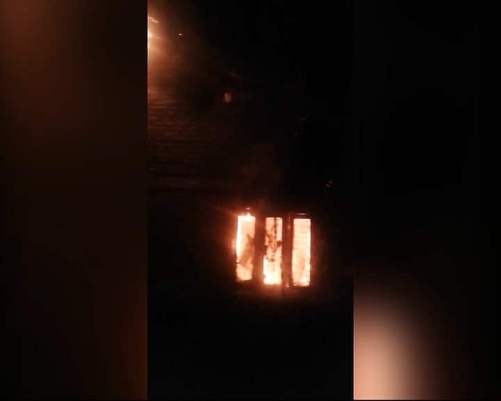 Terrorists set ablaze seven panchayat offices ahead of local elections, Jammu & Kashmir J&K: चुनाव का विरोध कर रहे आतंकियों ने तीन दिन में 10 पंचायत घर फूंके