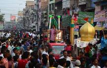 मुहर्रम जुलूस के मद्देनजर श्रीनगर के कई हिस्सों में लगा प्रतिबंध