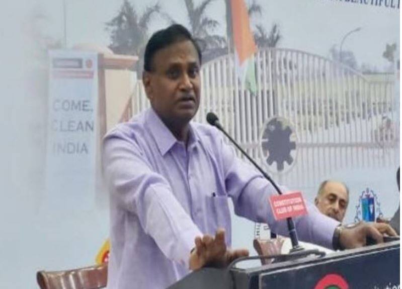 बीजेपी सांसद उदित राज ने दी शिवराज सिंह को नसीहतः कहा-गैर जरूरी बयान न दें सीएम BJP MP Udit Raj says CM shivraj sould speak with caution बीजेपी सांसद उदित राज ने दी शिवराज सिंह को नसीहतः कहा-गैर जरूरी बयान न दें सीएम