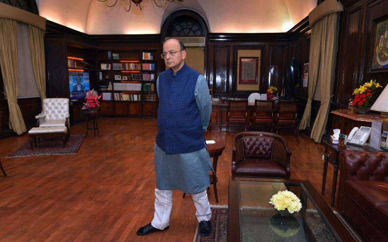 राफेल डील: जेटली का राहुल पर पलटवार, कहा- पहले से कैसे पता था कि फ्रांस से बयान आने वाला है? Arun Jaitley Slams Congress and rahul gandhi on Rafale Deal allegations राफेल डील: जेटली का राहुल पर पलटवार, कहा- पहले से कैसे पता था कि फ्रांस से बयान आने वाला है?