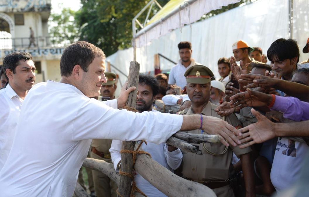 अमेठी में राहुल ने राफेल पर पीएम मोदी को घेरा, कहा- वो मेरी आखों में नहीं देख सके