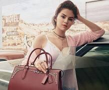 एक बार फिर सोशल मीडिया से दूर हुई सेलेना गोमेज, जाते-जाते फैंस को दी ये सलाह