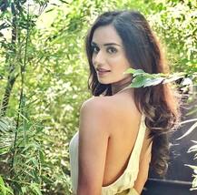 सोशल मीडिया पर सेंसेशन बनी हुईं हैं मिस वर्ल्ड मानुषी, देखें ये लेटेस्ट तस्वीरें