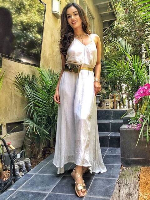 सोशल मीडिया पर सेंसेशन बनी हुईं हैं मिस वर्ल्ड मानुषी, देखें ये लेटेस्ट तस्वीरें