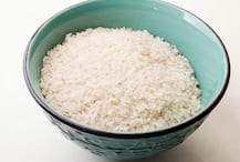 Health Tips: रोटी और चावल खाने से भी कम होता है वजन! जानिये दोनों में कौन है ज्यादा हेल्दी