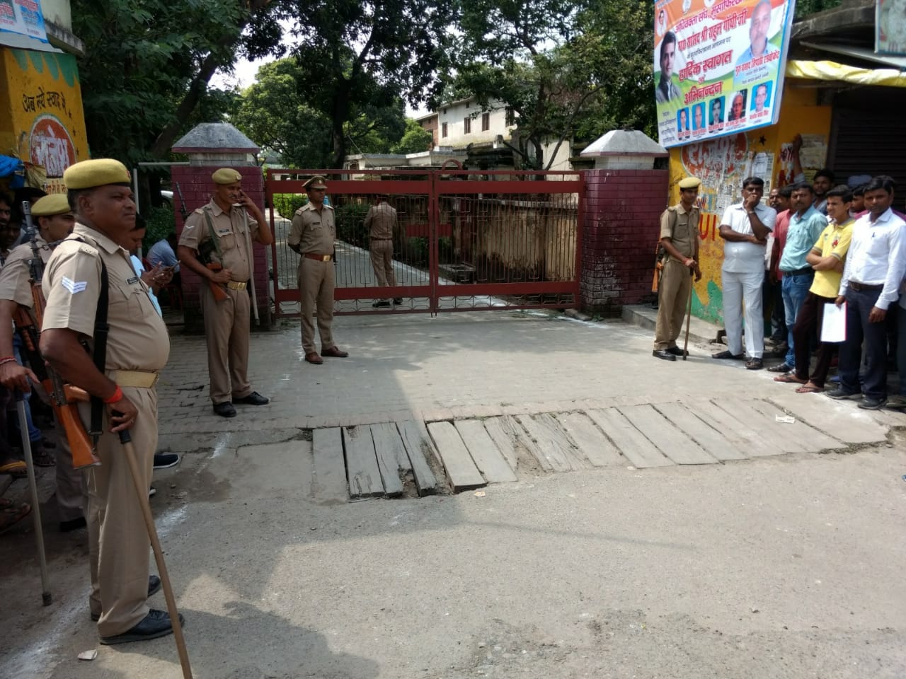 अब मुंशीगंज गेस्टहाउस में क्यों नहीं रुकते राहुल गांधी? जानिए क्या है पूरा मामला