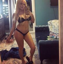 इस हसीना ने ब्लैक बिकिनी में हॉट अंदाज में पोस्ट की वीडियो, लोगों ने इस मॉडल से कर डाली तुलना