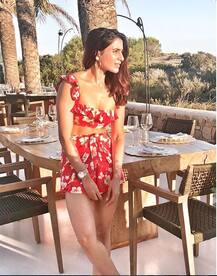 स्पेन के इबिजा आइलैंड में नागार्जुन की बहू समांथा मना रही हैं छुट्टियां, सामने आईं ये तस्वीरें