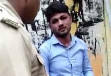 पुलिस के सामने भगवा ब्रिगेड ने पीटकर किया ऐलान- एक-एक को चुन-चुन कर मारेंगे