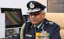 वायुसेना के उप प्रमुख ने खुद को गलती से जांघ पर मारी गोली