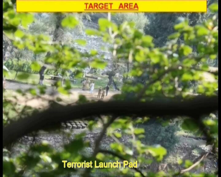  इन हमलों में कम से कम 30-35 आतंकी और पाकिस्तानी सैनिक ढेर किए गए थे.