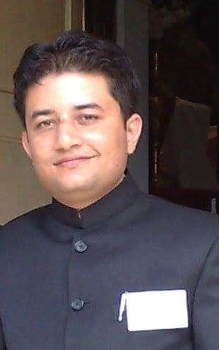 शाहजहांपुर डीएम की अनोखी पहल: अच्छा काम करने वाले को एक दिन के लिये देंगे अपनी कुर्सी Shahjahanpur DM's unique initiative: he gives his chair for a day to hygiene champion शाहजहांपुर डीएम की अनोखी पहल: अच्छा काम करने वाले को एक दिन के लिये देंगे अपनी कुर्सी