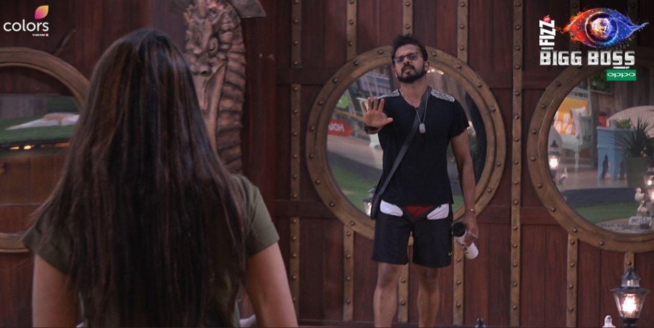 Bigg Boss 12 Day 12 Highlight: सबा का मज़ाक करना पड़ा भारी, गुस्से में दीपक ने खींचा स्कार्फ, घर को मिला नया कैप्टन