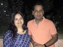 PICS: यूपी पुलिस की गोली का शिकार हुए विवेक, पत्नी ने मांगा सीएम योगी से जवाब