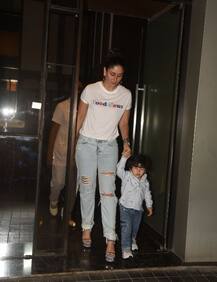 बहन इनाया के बर्थडे पर तैमूर मम्मी करीना कपूर के साथ आए नज़र, देखें तस्वीरें