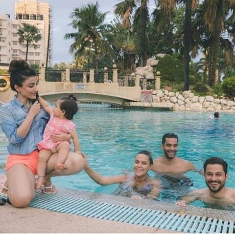 First Birthday: बेटी इनाया संग पूल पार्टी करते दिखे सोहा-कुणाल खेमू, मम्मी करीना का हाथ थामे पहुंचे तैमूर