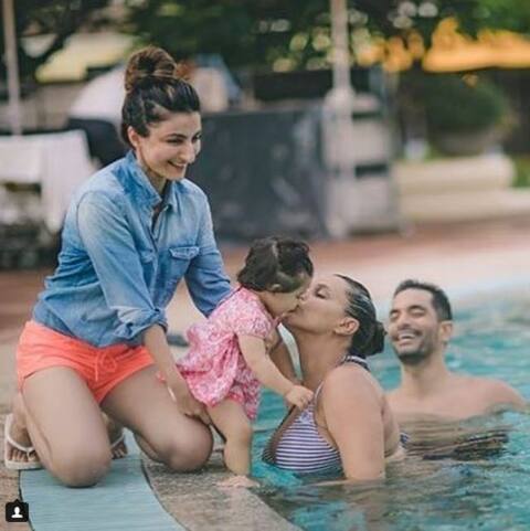 First Birthday: बेटी इनाया संग पूल पार्टी करते दिखे सोहा-कुणाल खेमू, मम्मी करीना का हाथ थामे पहुंचे तैमूर