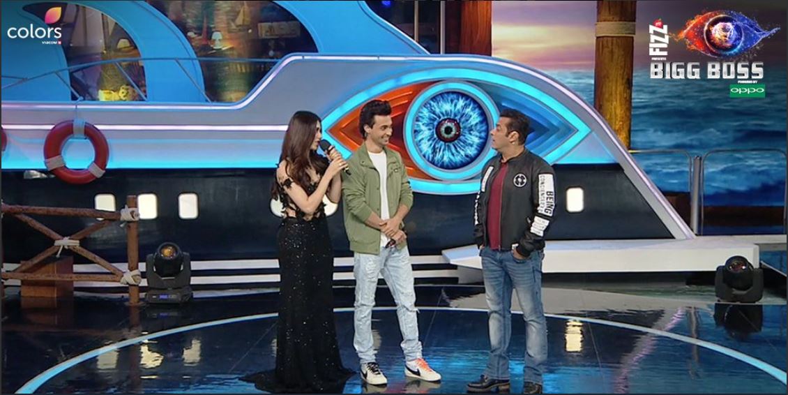 Bigg Boss 12 Weekend Ka Vaar Highlights: रोमिल-निर्मल की जोड़ी टूटी, शो में आया अनोखा ट्विस्ट