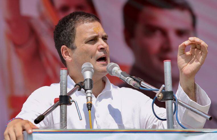 PM मोदी के राज में आम आदमी लाइन में, क्रोनी कैपिटलिस्ट का कालाधन सफेद: राहुल गांधी Rahul Gandhi Attacks PM Modi over Notebandi Loan write off and Crony capitalists PM मोदी के राज में आम आदमी लाइन में, क्रोनी कैपिटलिस्ट का कालाधन सफेद: राहुल गांधी