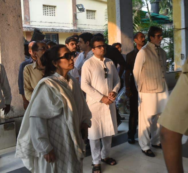 अमिताभ बच्चन भी पहुचे.