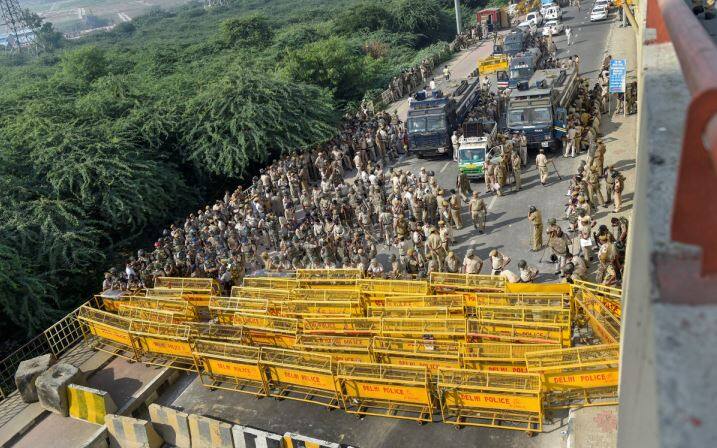 राजनाथ सिंह के घर बैठक खत्म, किसान संघ और सरकार के बीच सात मांगों पर सहमति बनी kisan kranti yatra will reach delhi today, section 144 imposed in east delhi राजनाथ सिंह के घर बैठक खत्म, किसान संघ और सरकार के बीच सात मांगों पर सहमति बनी
