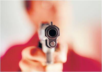 BSF Constable Shooted his colleague बीएसएफ कांस्टेबल ने कहासुनी के बाद सहकर्मी को मारी गोली