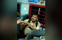 गया में रेलवे पुलिस पर चलती ट्रेन से युवक को फेंकने का आरोप, यात्रियों ने पुलिसवाले को पीटा