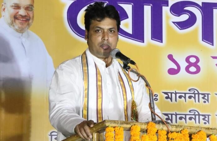 त्रिपुरा के मुख्यमंत्री बिप्लब देब हुए कोरोना संक्रमित, घर पर आइसोलेट हुए Tripura CM Biplab Kumar Deb tests positive for COVID19 त्रिपुरा के मुख्यमंत्री बिप्लब देब हुए कोरोना संक्रमित, घर पर आइसोलेट हुए