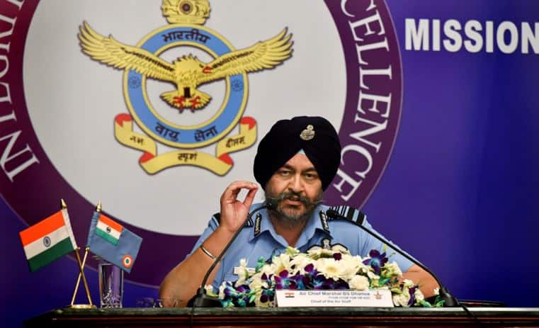 Air Force Chief BS Dhanoa on Rafale fighter jet राफेल डील में घोटाले के दावों के बीच वायुसेना प्रमुख धनोआ बोले- गेमचेंजर साबित होगा फाइटर जेट