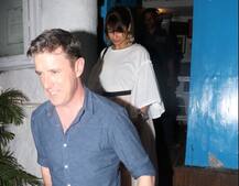 ब्वॉयफ्रेंड के साथ इस अंदाज में नज़र आईं इलियाना डिक्रूज, देखें तस्वीरें