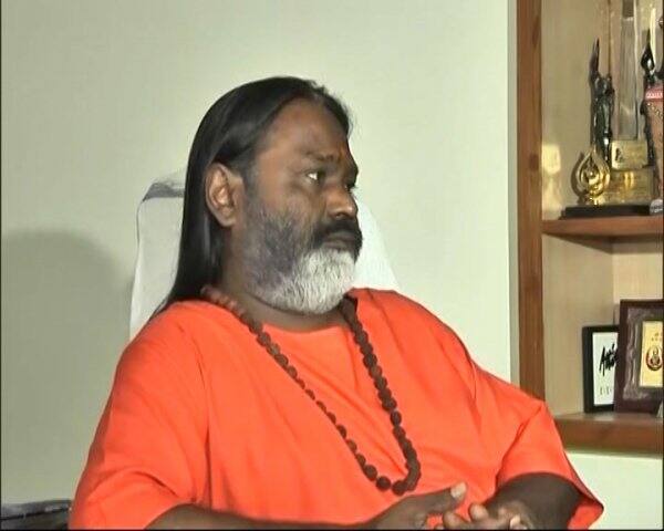 CBI to investigate rape charge against Daati Maharaj रेप आरोपी दाती महाराज पर अब सीबीआई कसेगी शिकंजा, दिल्ली हाईकोर्ट ने दिया आदेश