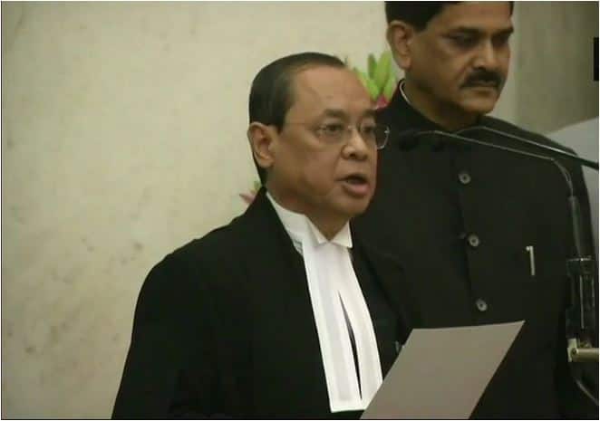 2.6 करोड़ मामलों को निपटाने के लिए 5,000 रिक्तयां भरने पर अपना ध्यान केंद्रित करेंगे गोगोई Gogoi will focus on filling 5,000 vacancies for settling 2.6 crore cases 2.6 करोड़ मामलों को निपटाने के लिए 5,000 रिक्तयां भरने पर अपना ध्यान केंद्रित करेंगे गोगोई